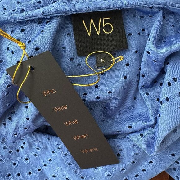 W5 Blue eyelet Lace Overlay Scoop Neck Blouse Women's Small  New With Tags - Picture 5 of 7